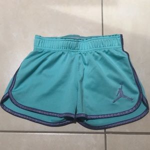 I am selling girls shorts